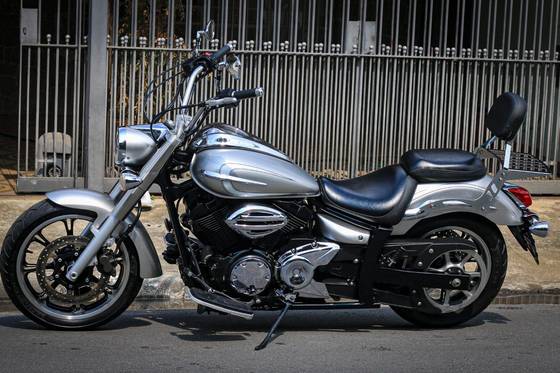 YAMAHA XVS950A MIDNIGHT STAR 
